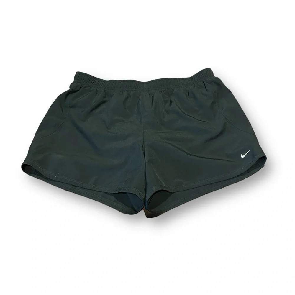 [Nike] Black Athletic Shorts